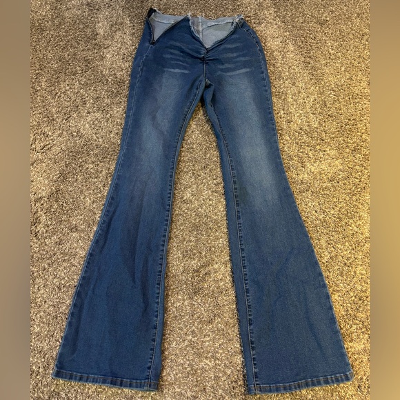 SHEIN Low Rise Flare Size 26 Women’s Pants Jeans - Picture 1 of 4